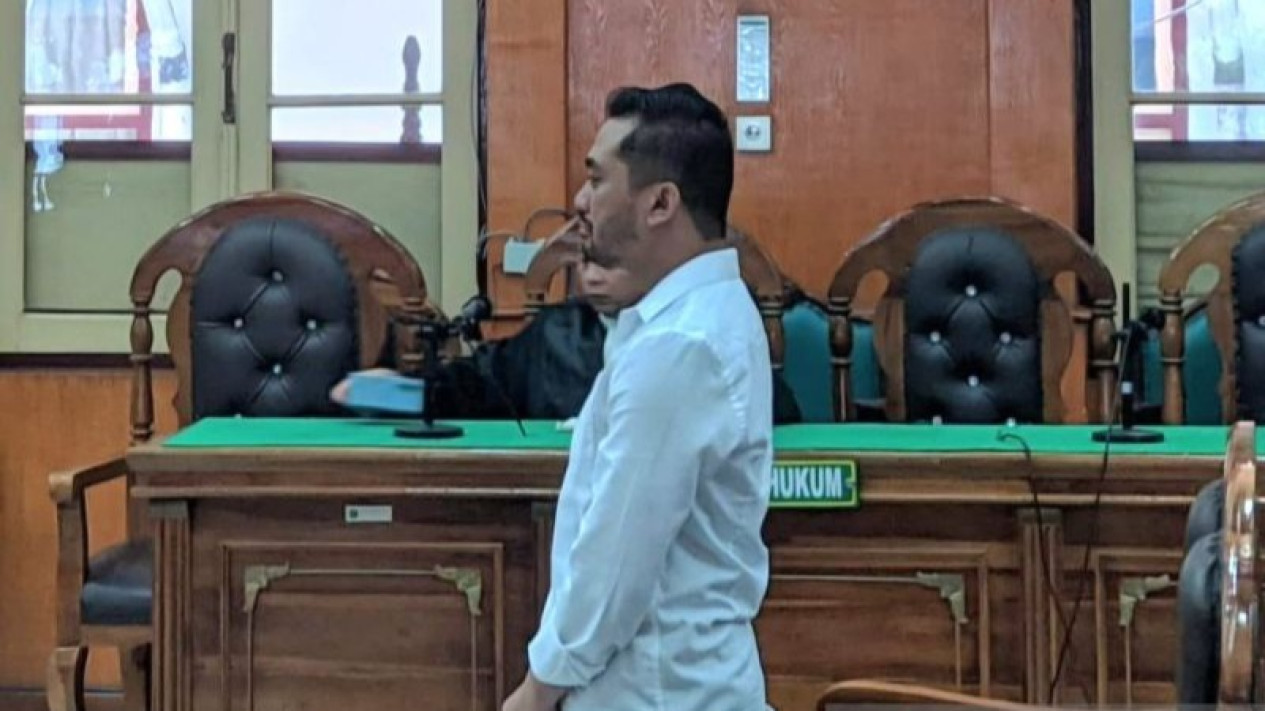 Amsal Sitepu Divonis Bebas
            - galeri foto