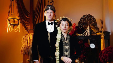 Jennifer Coppen dan Justin Hubner Pamer Foto Prewed Adat Jawa: Dua Hati, Satu Perjalanan