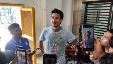 Targetkan Poin Penuh, Thom Haye Ingin Persib Jaga Jarak di Klasemen Super League dengan Taklukkan Semen Padang