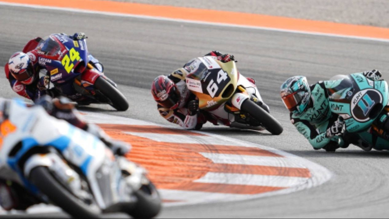 Meski Mario Aji Gagal Finis di Moto2 Amerika Serikat 2026, Honda Team Asia Tetap Puji Performa Rider Indonesia Itu
            - galeri foto