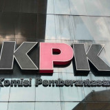 Ketua DPD PDIP Jabar Ono Surono Menyaksikan Langsung Rumahnya Digeledah KPK