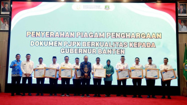 Raih Dua Award dari BKKBN, Wali Kota Tangerang: Ini Amanah untuk Hadirkan Program yang Dirasakan Masyarakat