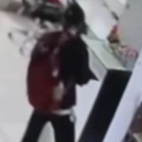 Viral Nenek-Nenek Diduga Curi TV 30 Inci di Jatinegara, Beraksi dengan Tenang