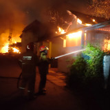 Ledakan SPBE Cimuning Bekasi Sebabkan 12 Orang Luka-Luka, Api Hanguskan Truk hingga Rumah Warga