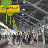 Antisipasi Lonjakan Penumpang saat Libur Panjang Paskah, KAI Daop 8 Opersionalkan 8 Kereta Tambahan