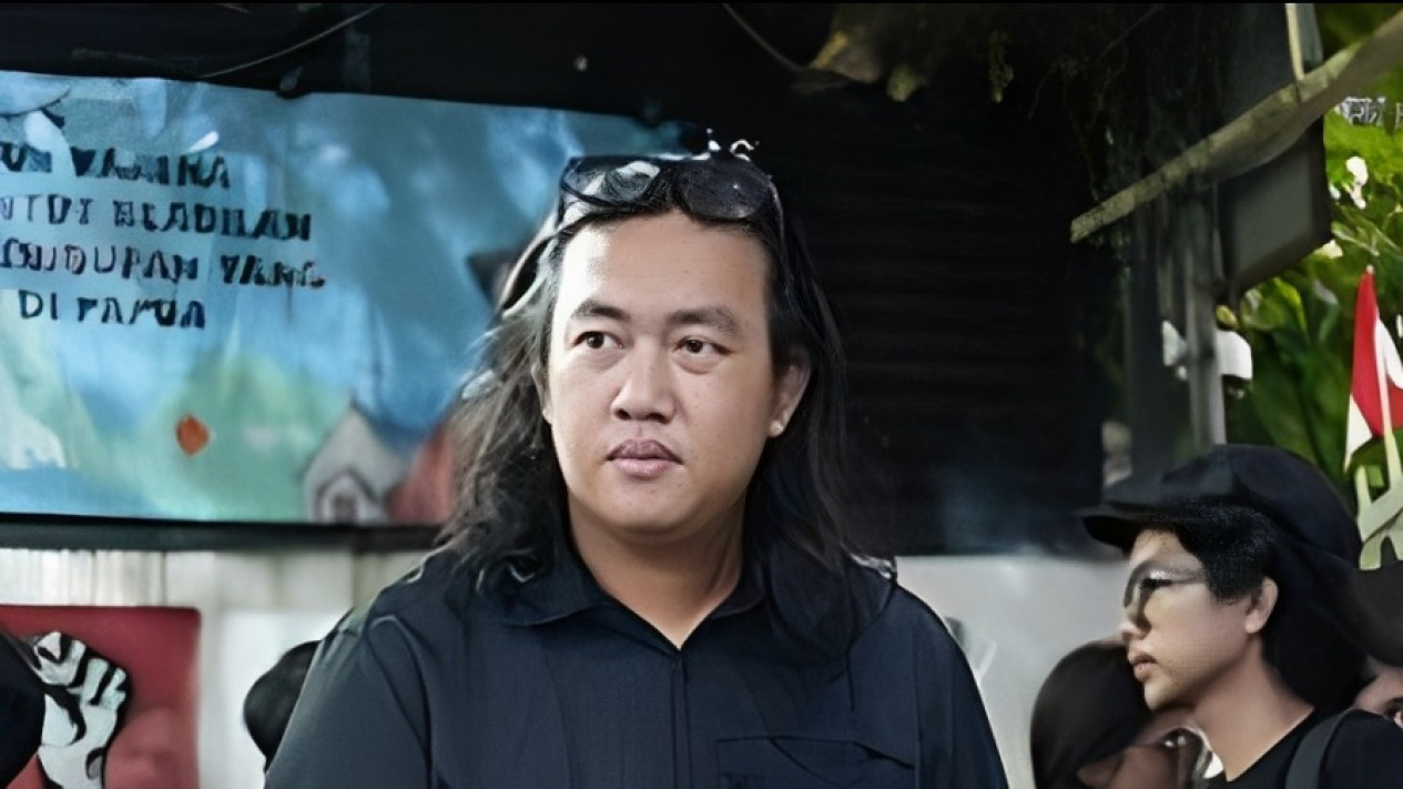 Andrie Yunus Akhirnya Buka Suara Soal Penyiraman Air Keras: Saya akan Tetap Kuat Hadapi Teror Pengecut
            - galeri foto