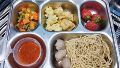 Ratusan Siswa dan Guru di Sejumlah Sekolah di Jaktim Diduga Keracunan MBG