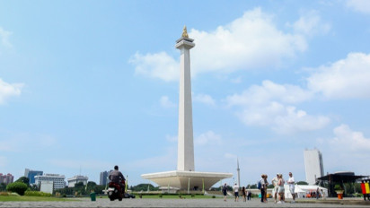 Libur Kenaikan Yesus Kristus, Wisatawan di Monas Membludak