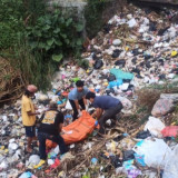 Geger Mayat Pensiunan PNS Ditemukan di Sungai Cimurah Garut, Polisi Lakukan Penyelidikan