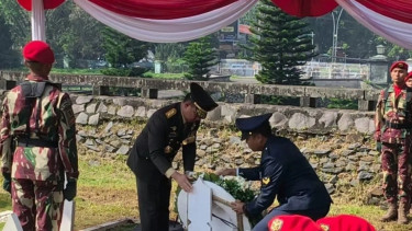 Panglima TNI Pimpin Pemakaman Mayor Zulmi di TMP Cikutra Bandung