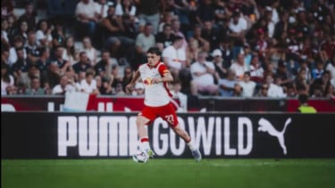 Sudah Kirim Tim Scouting, AC Milan Serius Boyong Penghancur Mimpi Timnas Italia ke Piala Dunia 2026 Milik Bosnia Musim Panas Nanti