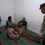 Perbaiki Sound System Sendiri, Pria di Berbek Nganjuk Tewas Tersengat Listrik