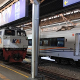 KA Bangunkarta Anjlok di Bumiayu Brebes, Belasan Kereta Api Memutar Lewat Semarang