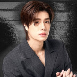 Aktor Phuwin Siap Sapa Fans Indonesia Tahun Ini, Simak Detailnya