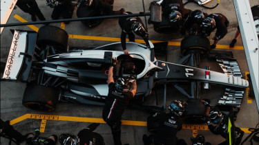 Masih Belum Bisa Catatkan Poin di F1 2026, Sergio Perez Ungkap Kekurangan Cadillac pada Awal Musim Ini