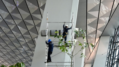 Usai Insiden Atap Bocor, Petugas Sigap Lakukan Penanganan dan Pastikan Layanan Terminal 3 Bandara Soekarno Hatta Tetap  Lancar