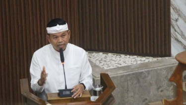 Kabar Gembira dari Dedi Mulyadi: Kini Bayar Pajak Kendaraan di Jabar Cukup Bawa STNK dan KTP Sendiri