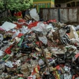 Berita Foto: Krisis Kapasitas TPS, Sampah Meluber di Kawasan Pondok Kelapa Jakarta Timur