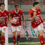 Bali United Datang dengan Modal 6-1 Atas PSBS Biak, Persib Bandung Wajib Waspada! Johnny Jansen Kirim Sinyal Balas Dendam