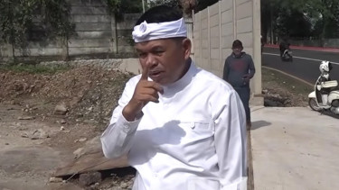 Dedi Mulyadi Tegur Keras Kontraktor, Gedung Proyek Memakan Jalan Provinsi dan Belum Miliki IMB: Bapak Pelit