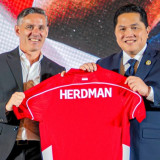 Diajak Joging Pelatih Timnas Indonesia John Herdman, Ketum PSSI Erick Thohir: Kita Nggak Kuat