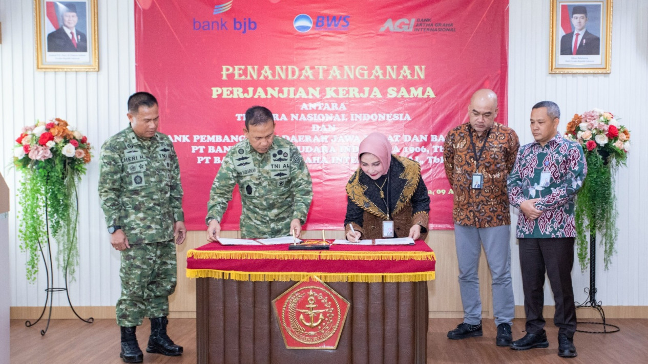 Kolaborasi Berlanjut, Bank BJB Perpanjang Kemitraan Strategis dengan Mabes TNI
            - galeri foto