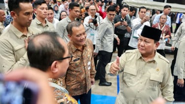 Presiden Prabowo Apresiasi Jawa Tengah Pesan Bus Listrik Produksi PT VKTR Sakti Industries di Magelang