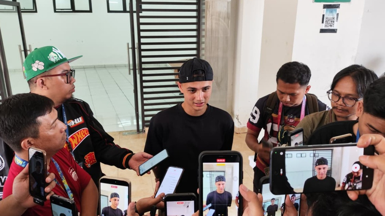 Aroma Liga Belanda di Duel Persib Vs Bali United, Eliano Reijnders Akui Tak Sabar Hadapi Eks Pelatih dan Rekan Setim
            - galeri foto