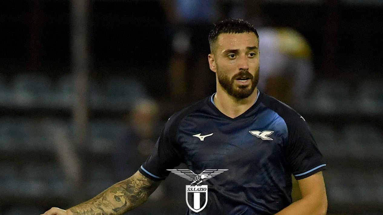 Derby della Madonnina di Bursa Transfer! AC Milan dan Inter Berebut Tanda Tangan Bek Lazio Musim Panas Nanti
            - galeri foto