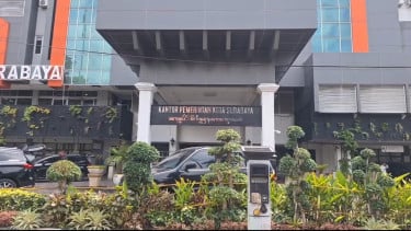 Hari Pertama WFH, Pemkot Surabaya Terapkan Absen Tiga Kali dan Pengawasan Berbasis IT pada PNS