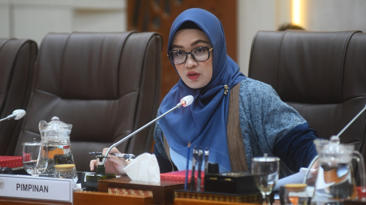 DPR Soroti Risiko PMI di Wilayah Konflik: Penempatan Harus Bisa Ditunda
            - galeri foto