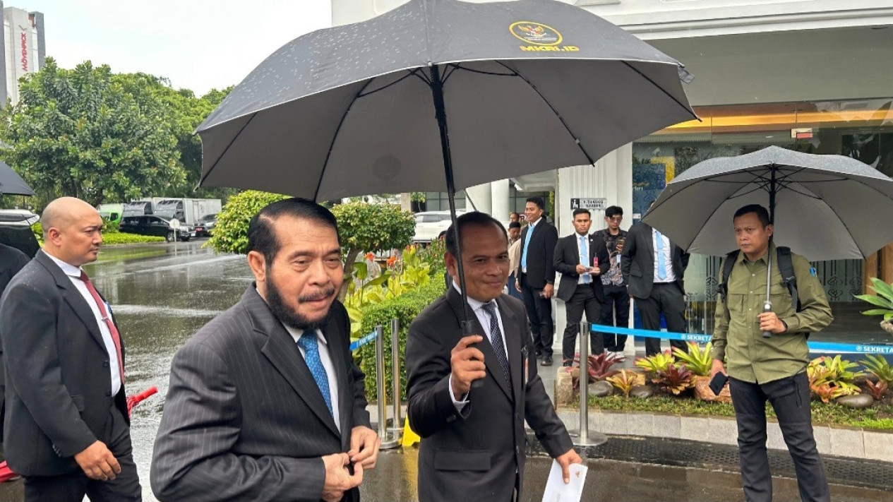 Pelantikan Hakim Baru MK, Ini Harapan Anwar Usman
            - galeri foto