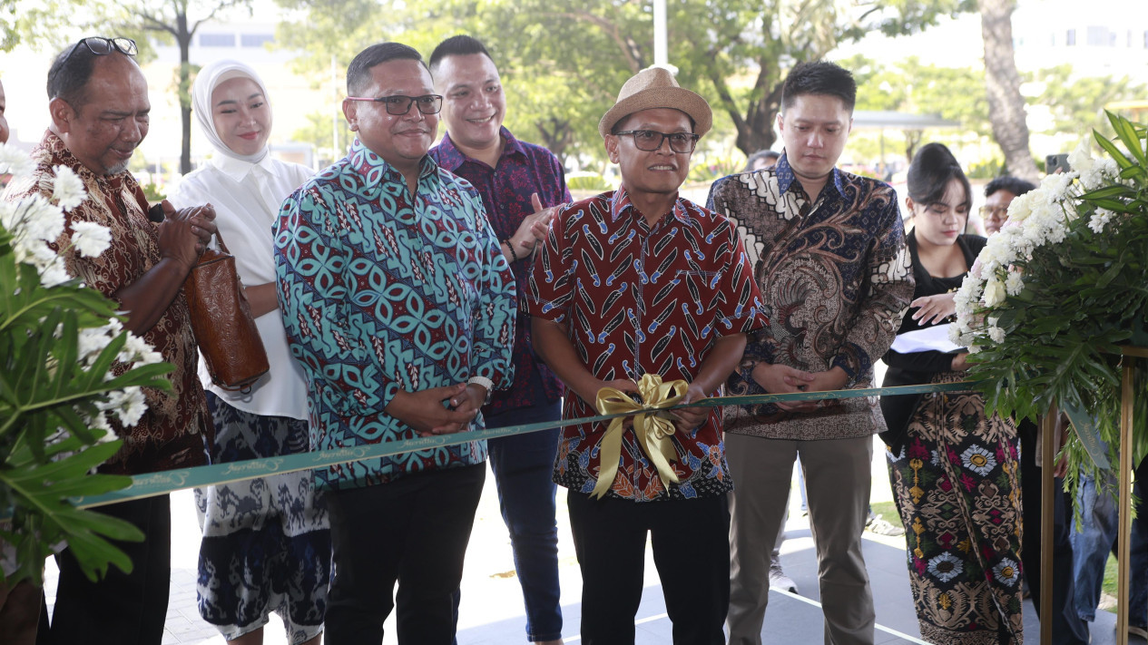 Ruang Publik Modern yang Gabungkan Area Kerja, Kuliner, dan Olahraga Hadir di Bekasi, Disparbud: Sangat Positif
            - galeri foto