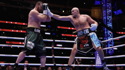 Rekap Hasil Tinju Dunia: Tyson Fury Gagal Bikin KO Arslanbek Makhmudov, Conor Benn Kalahkan Regis Prograis