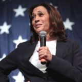 Mantan Wapres AS Harris Pertimbangkan Pencalonan Presiden 2028