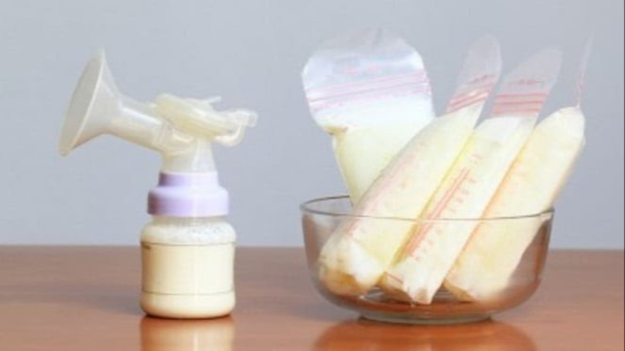 Suami Tidak Sengaja Menelan ASI Istri, Apakah Haram Hukumnya dalam Islam?
            - galeri foto