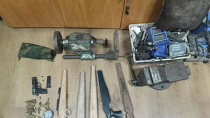 Ki Bedil Ahli Pembuat Senjata Api Ditangkap terkait Penjualan Ilegal Selama 20 Tahun di Jawa Barat, Pelanggannya Pelaku "Street Crime"