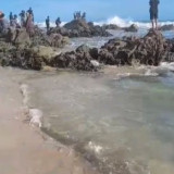 WNA China Hilang Terseret Arus di Pantai Cibobos Lebak, Tim SAR Masih Lakukan Pencarian