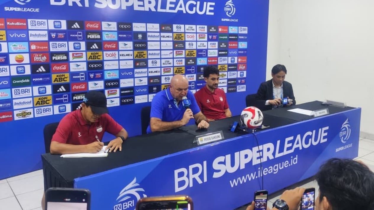 Kartu Merah Patricio Matricardi Bikin Persib Bandung Tertatih Kalahkan Bali United
            - galeri foto