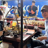 Lama Tak Berkabar, Eks Timnas Indonesia Shin Tae-yong Kedapatan Nongkrong di Angkringan Kopi Joss Jogja