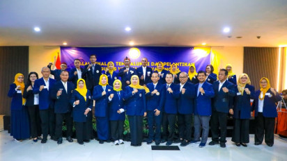 Khofifah Lantik Pengurus IKA UNAIR Jateng, Tekankan Pentingnya Pemerataan Layanan Kesehatan Berkualitas.