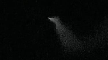 BMKG: Benda Bercahaya di Langit Malang Bukan Rudal, Melainkan Sampah Antariksa