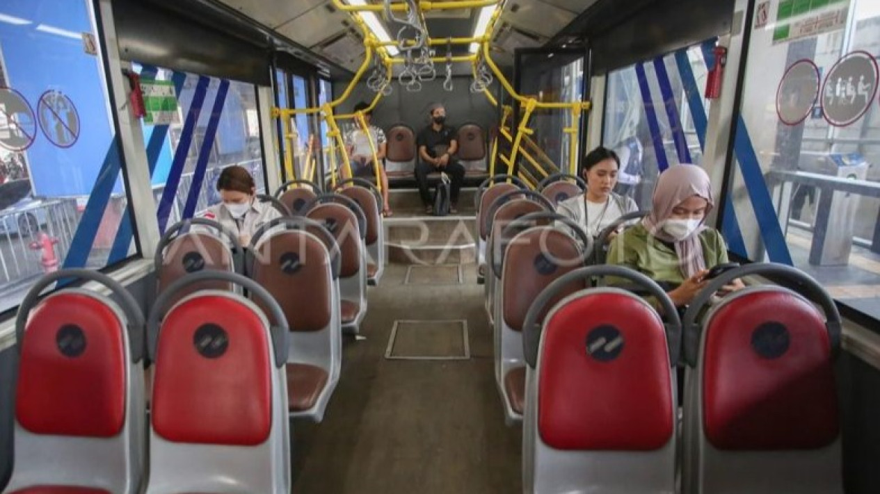 Kabar Gembira, Rute TransJakarta 9H Diperpanjang Hingga Tugu Tanah Baru Depok
            - galeri foto
