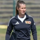 Sejarah Tercipta! Marie-Louise Eta Jadi Pelatih Perempuan Pertama di Bundesliga