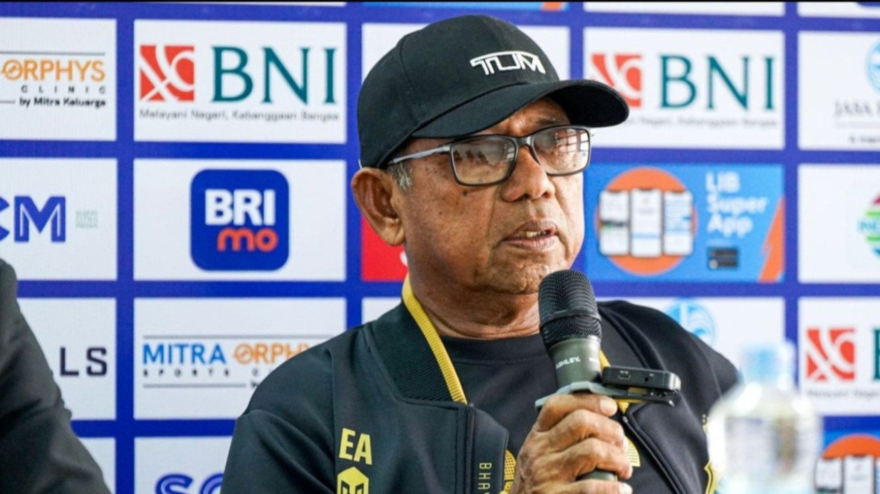 Hadapi Negara Sendiri, Pelatih Timor Leste Asal Sumatera Barat Minta Maaf Gagal Bawa Lafaek Imbangi Timnas Indonesia
            - galeri foto