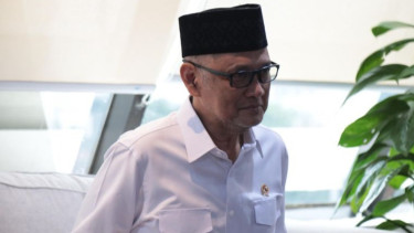 Biaya Haji Bengkak Rp1,77 T, Menhaj Janji Ditanggung Negara, tapi Sumber Dana Belum Jelas