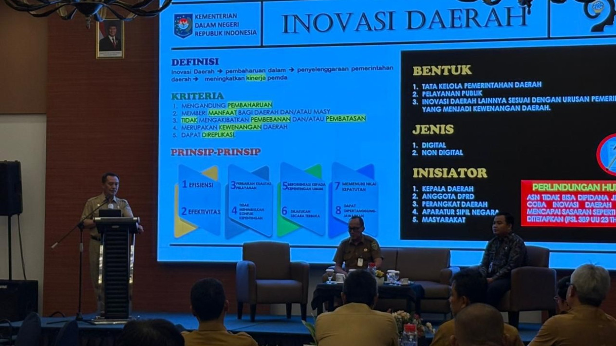 Menuju Daerah Berdaya Saing, Kepala BSKDN Soroti Pentingnya Keberlanjutan Inovasi di Tabalong
            - galeri foto