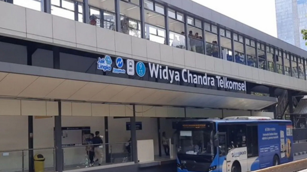 PSI Jakarta Tak Setuju Pramono Kasih Izin Partai Beli Naming Rights Halte
            - galeri foto