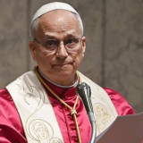 Wakil Perdana Menteri Spanyol Sentil Presiden AS: Komentar Trump soal Paus Leo adalah Kesalahan Besar