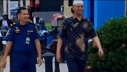 Viral Napi Korupsi Rp233 Miliar Terekam Santai di Coffee Shop Kendari, Rutan Klaim Bukan untuk Urusan Pribadi